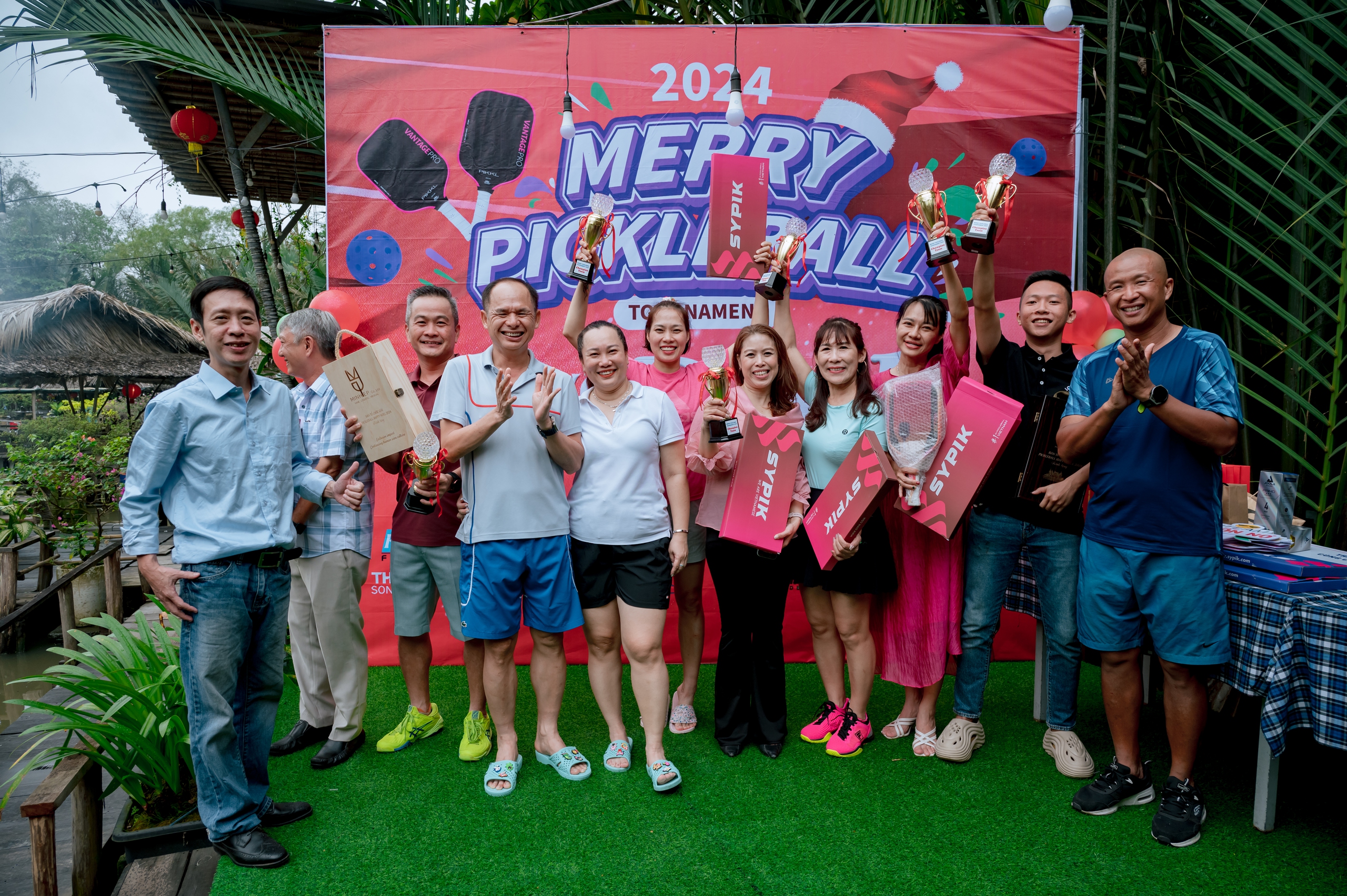 Entrepreneur pickleball tournament supports Thanh Nien Newspaper's social program - Photo 3.