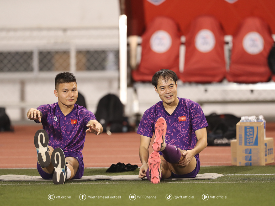 AFF Cup: Vietnam team's first practice session in the Philippines, ready to win 3 points - Photo 11.