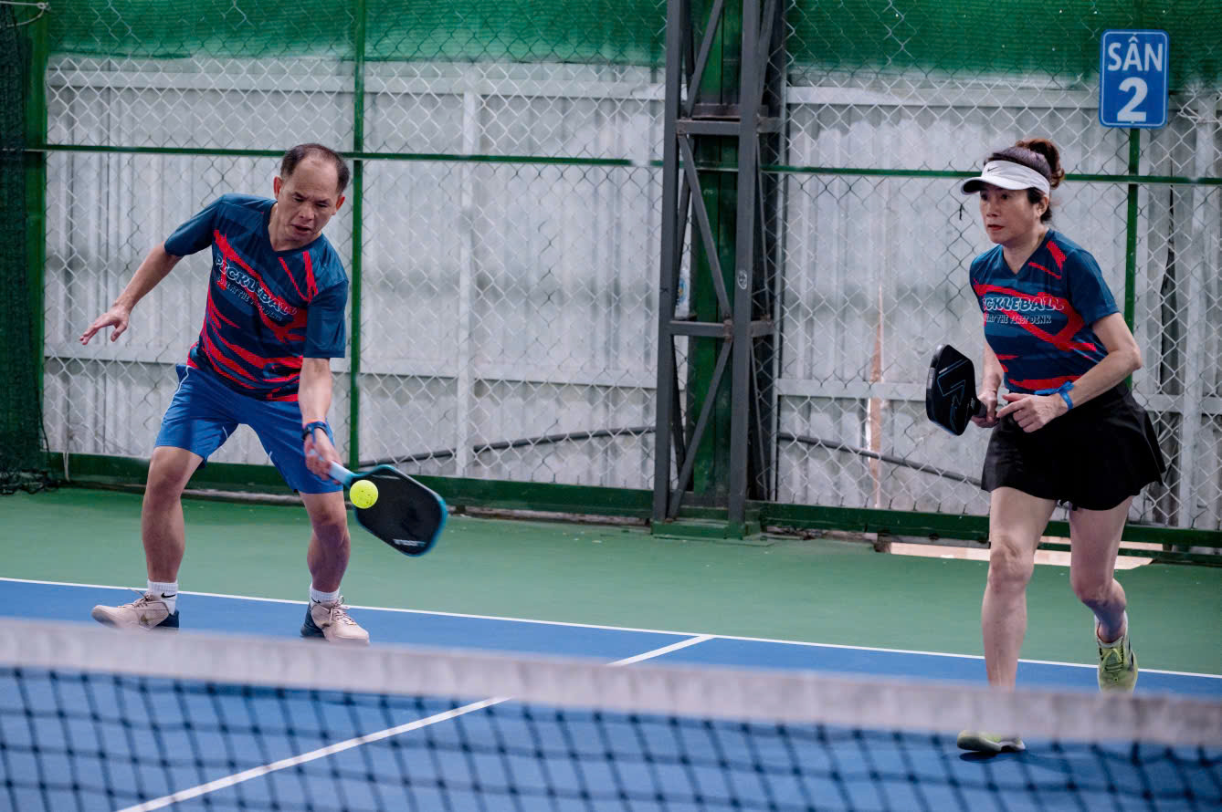 Entrepreneur pickleball tournament supports Thanh Nien Newspaper's social program - Photo 2.