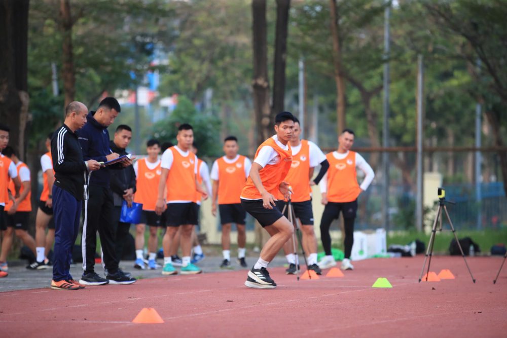 100% trọng tài hoàn thành kiểm tra: Sẵn sàng cho giải TNSV THACO Cup 2025- Ảnh 2.