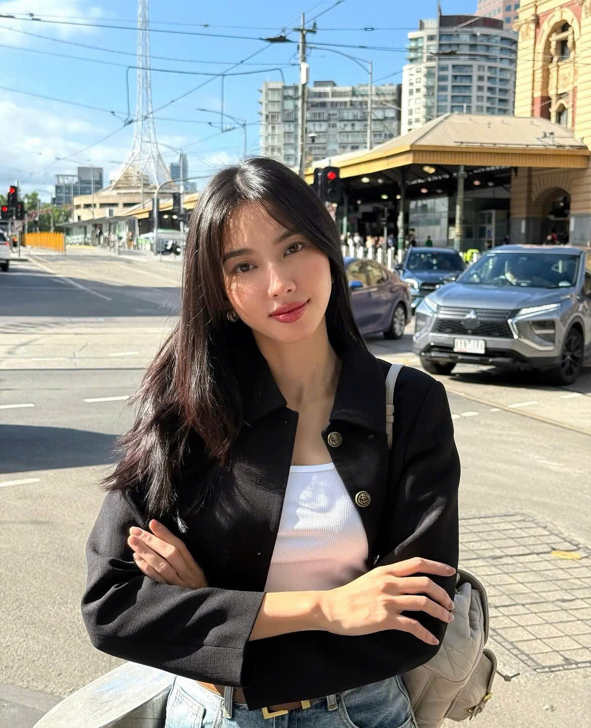 ដំឡើងស្ទីលរបស់អ្នកជាមួយនឹងខោដែលគួរឱ្យទាក់ទាញបំផុតចំនួន 3 - រូបថត 4 ។ Nâng tầm phong cách với 3 dáng quần cực kỳ tôn dáng- Ảnh 4.