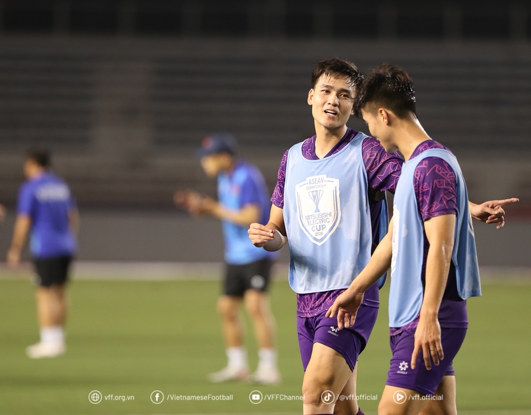 Coach Kim Sang-sik did the same thing as Mr. Troussier, Vietnam's lineup against the Philippines gradually revealed? - Photo 11.