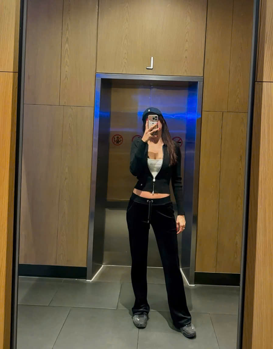 ដំឡើងស្ទីលរបស់អ្នកជាមួយនឹងខោទ្រនាប់ស្អាតខ្លាំងចំនួន៣ - រូបថត ៨. Nâng tầm phong cách với 3 dáng quần cực kỳ tôn dáng- Ảnh 8.