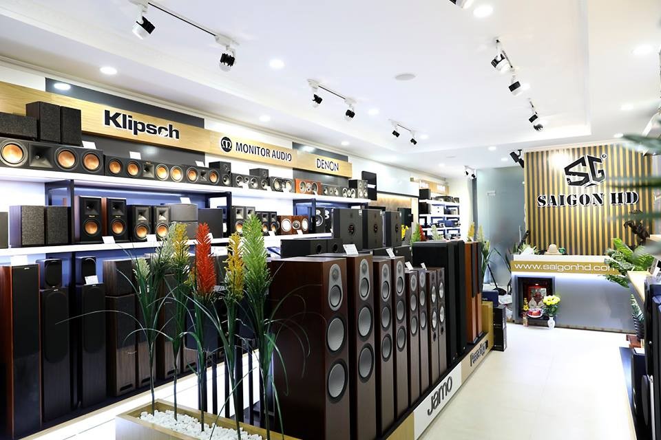 Một góc showroom trưng bày và trải nghiệm của SAIGON HD Một góc showroom trưng bày và trải nghiệm của SAIGON HD