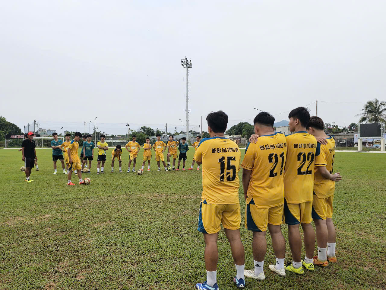 Revealing the training ground of Ba Ria - Vung Tau University on Long Hai beach - Photo 9.