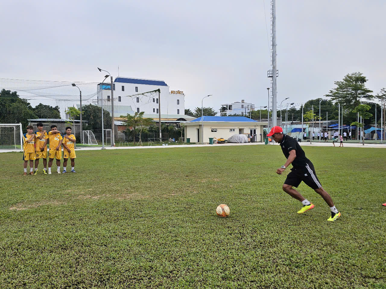 Revealing the training ground of Ba Ria - Vung Tau University on Long Hai beach - Photo 6.