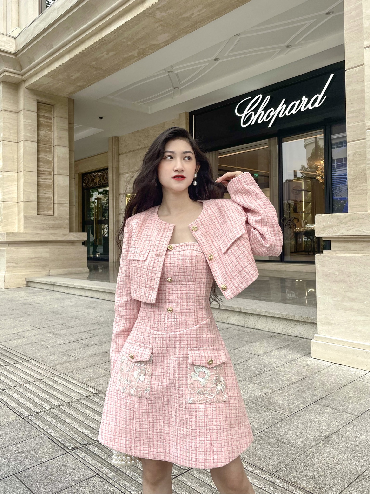 Tweedtyg, det ultimata materialet för lyxig stil - Bild 1. Vải dạ tweed, chất liệu tối thượng cho phong cách sang trọng- Ảnh 1.