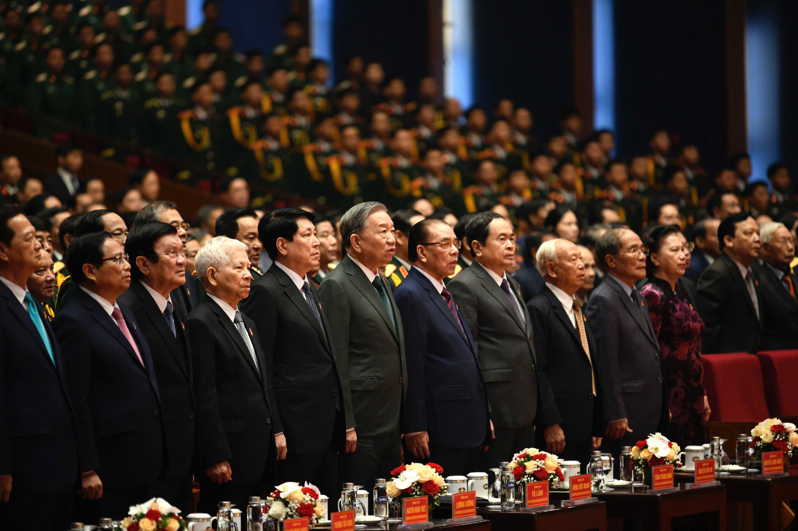 Tổng Bí thư: Xây dựng quân đội tinh - gọn - mạnh theo phương châm 'người trước, súng sau'- Ảnh 2.