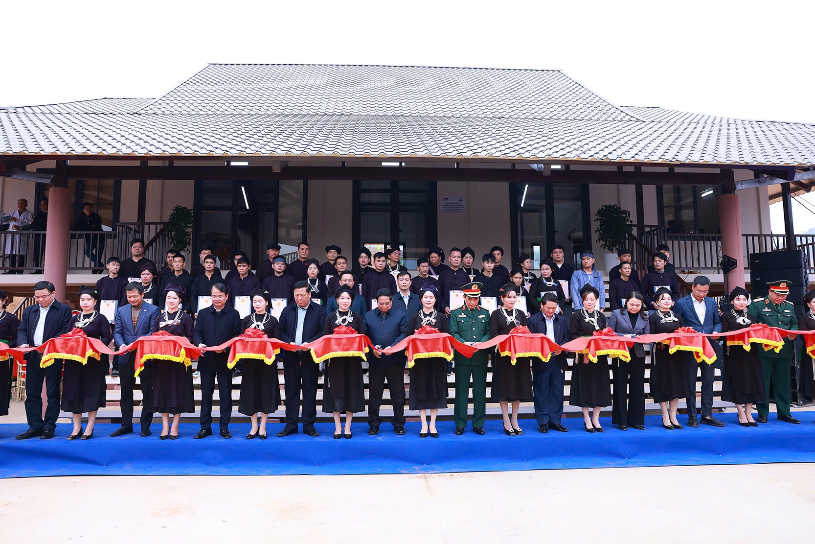 Vietjet chung tay mang đến những ngôi nhà đẹp như mơ cho người dân Làng Nủ- Ảnh 1. Vietjet chung tay mang đến những ngôi nhà đẹp như mơ cho người dân Làng Nủ- Ảnh 1.