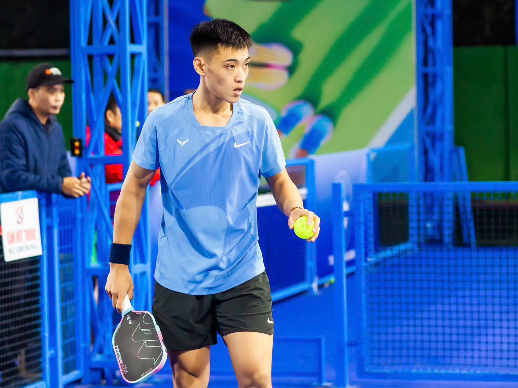 Truong Vinh Hien won the men's singles championship at the Quang Ngai Open 2024 pickleball tournament - Photo 2.