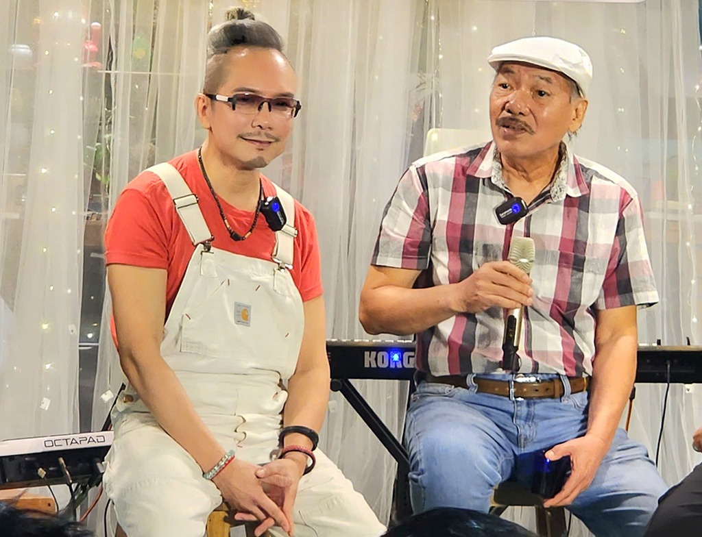 តន្ត្រីករ Tran Tien រួមដំណើរជាមួយ Jimmii Nguyen - រូបថត ១. Nhạc sĩ Trần Tiến du ca cùng Jimmii Nguyễn- Ảnh 1.