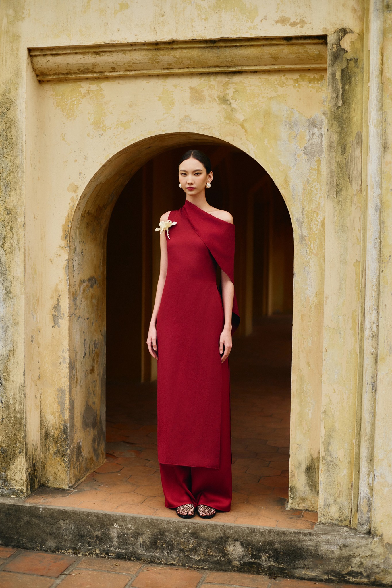 5 رنگ ضروری Ao Dai برای Tet 2025 - عکس 7. 5 gam màu áo dài không thể thiếu mùa tết 2025- Ảnh 7.