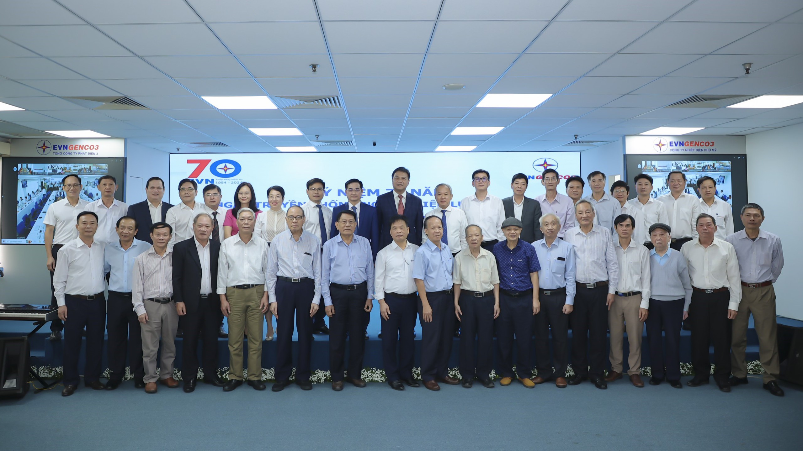 Hành trình gắn kết các thế hệ EVNGENCO3- Ảnh 5. Hành trình gắn kết các thế hệ EVNGENCO3- Ảnh 5.