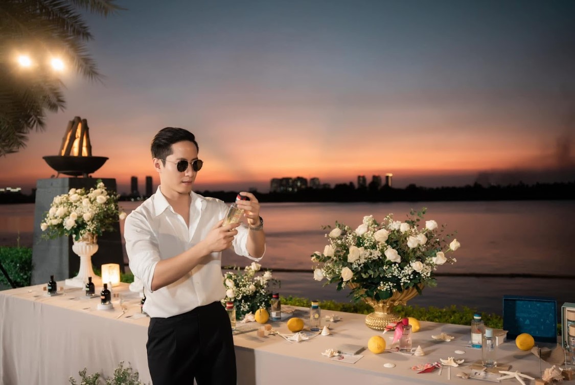 Doanh nhân Dương Chung Thành - CEO LALUZ Parfums với tầm nhìn chiến lược khác biệt- Ảnh 2. Doanh nhân Dương Chung Thành - CEO LALUZ Parfums với tầm nhìn chiến lược khác biệt- Ảnh 2.