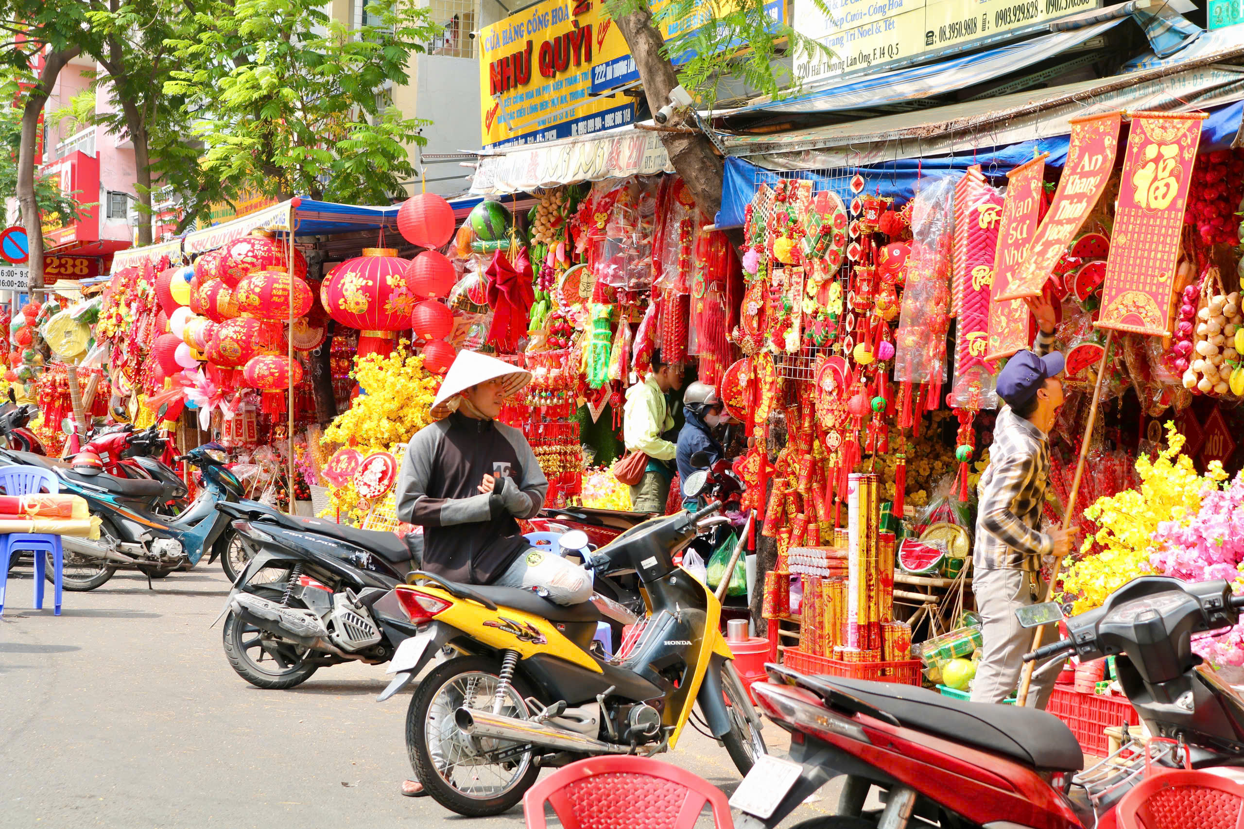 Tết bắt đầu 'gõ cửa' mọi nhà... - Ảnh 10.