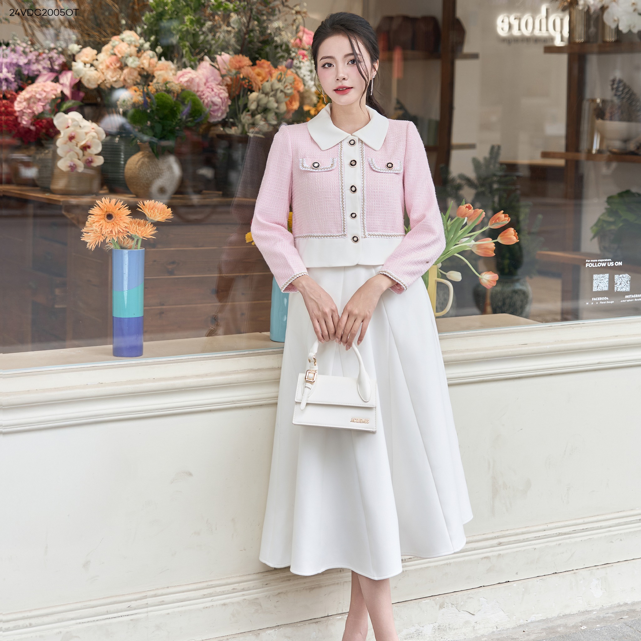 Evoking a ladylike, noble aura with tweed fashion - Photo 7. Khơi gợi vẻ tiểu thư, thần thái quý phái cùng thời trang vải tweed- Ảnh 7.