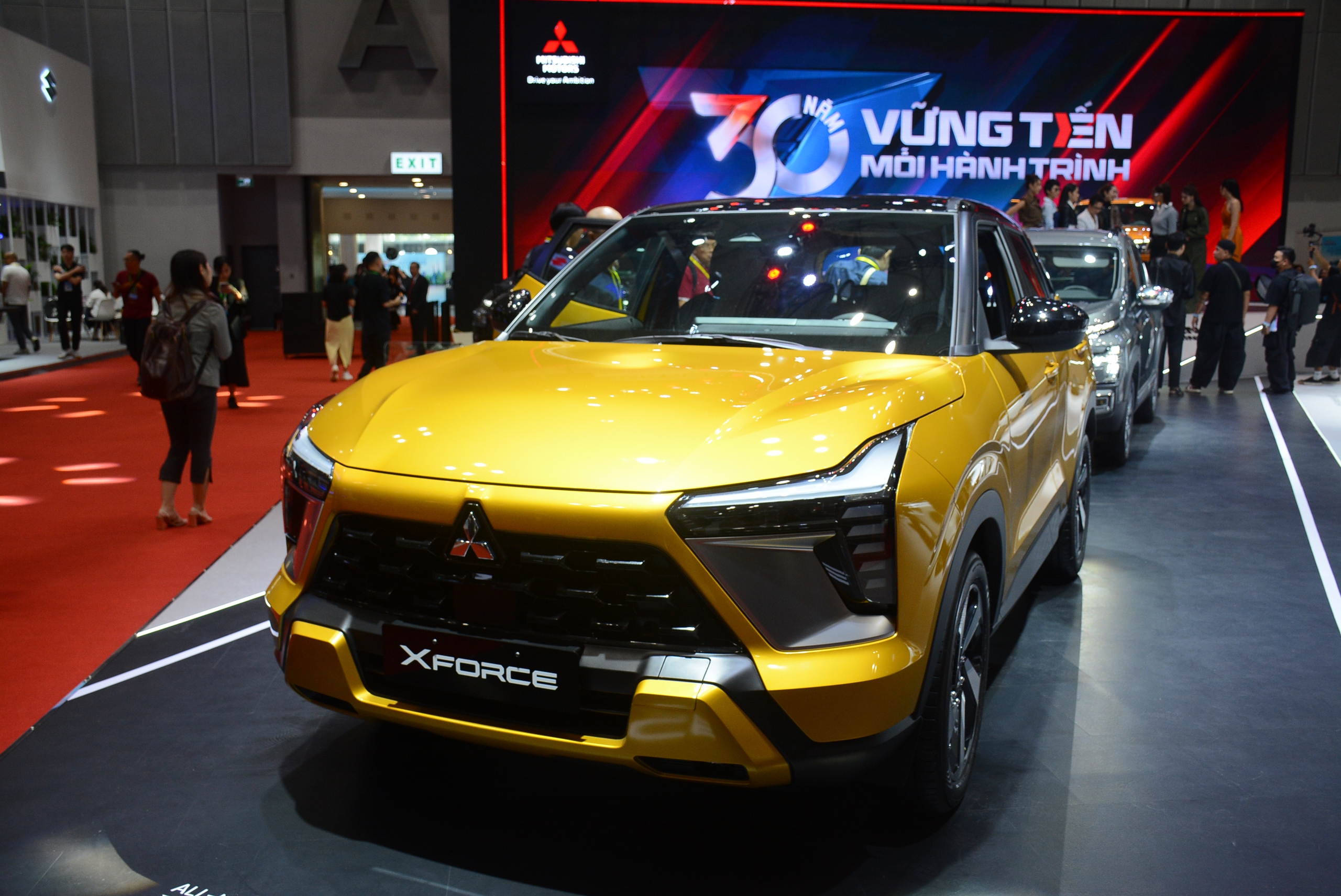 10 &ocirc; t&ocirc; động cơ xăng, dầu b&aacute;n chạy nhất Việt Nam th&aacute;ng 1.2026- Ảnh 5.