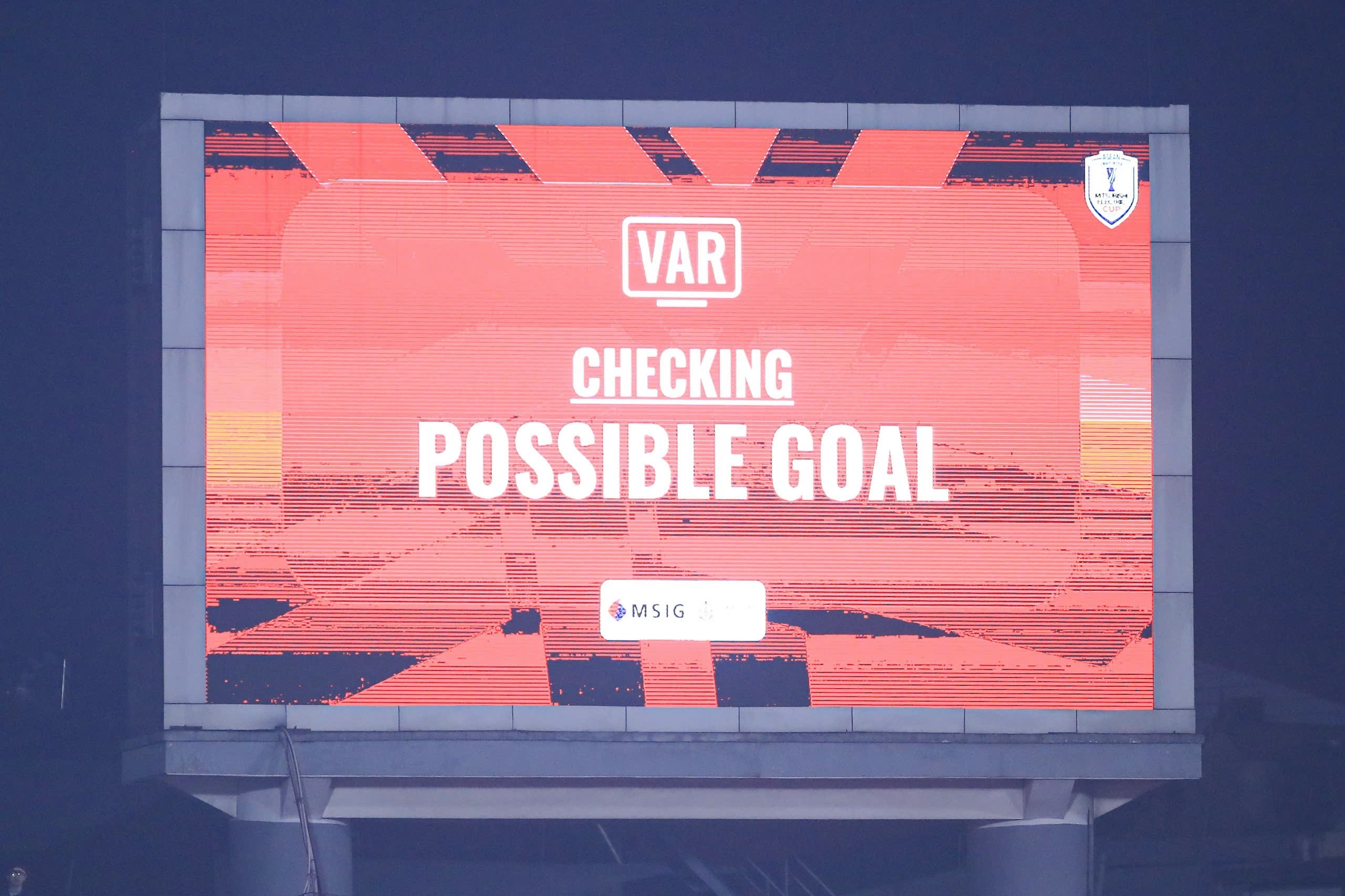 Almost losing again from a throw-in situation, Vietnam cannot be subjective if they want to win the championship - Photo 2.