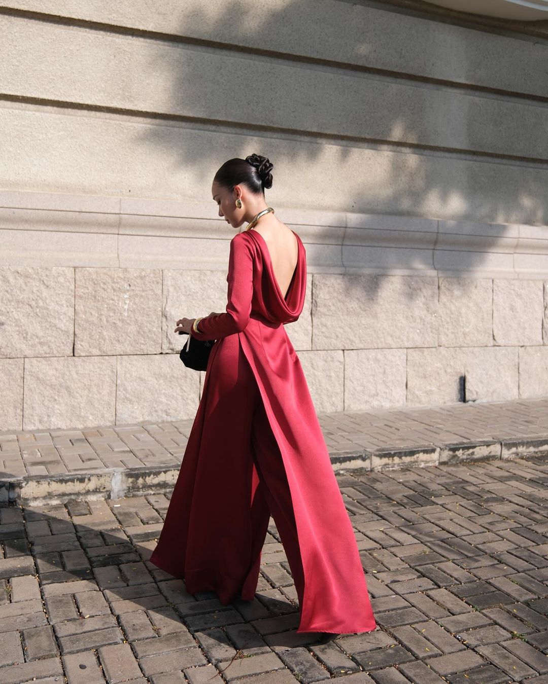 Stylizované Ao Dai - nový vrchol pro konec sezóny - Foto 9. Áo dài cách điệu - nét chấm phá mới cho mùa cuối năm- Ảnh 9.