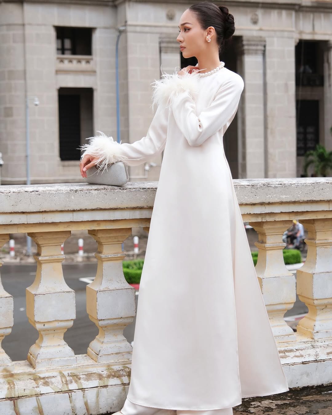 Stylizované Ao Dai - nový vrchol pro konec sezóny - Foto 4. Áo dài cách điệu - nét chấm phá mới cho mùa cuối năm- Ảnh 4.