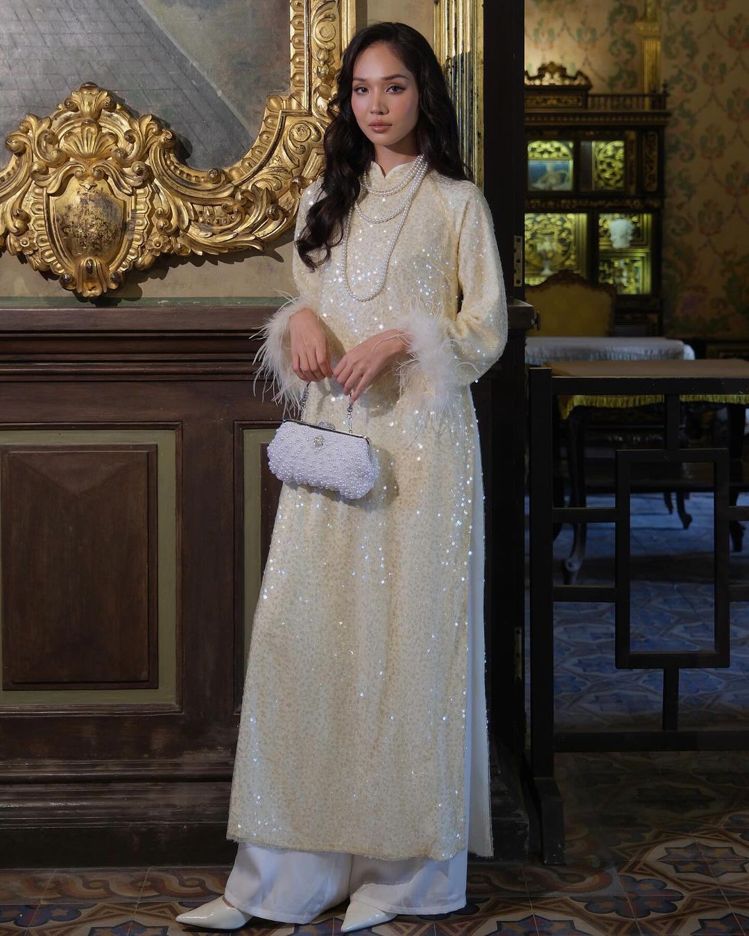 Stylizované Ao Dai - nový vrchol pro konec sezóny - Foto 6. Áo dài cách điệu - nét chấm phá mới cho mùa cuối năm- Ảnh 6.