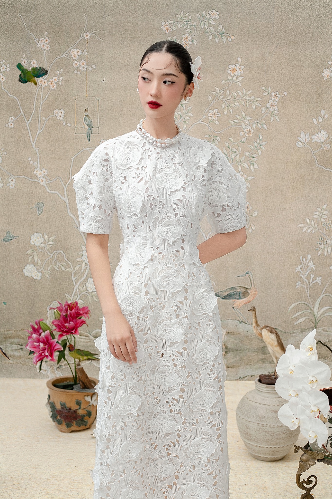 Návrhy na nošení ao dai na Tet v mnoha stylech, které chce vidět každý - Foto 2. Gợi ý diện áo dài tết đa phong cách, ai cũng muốn ngắm nhìn- Ảnh 2.