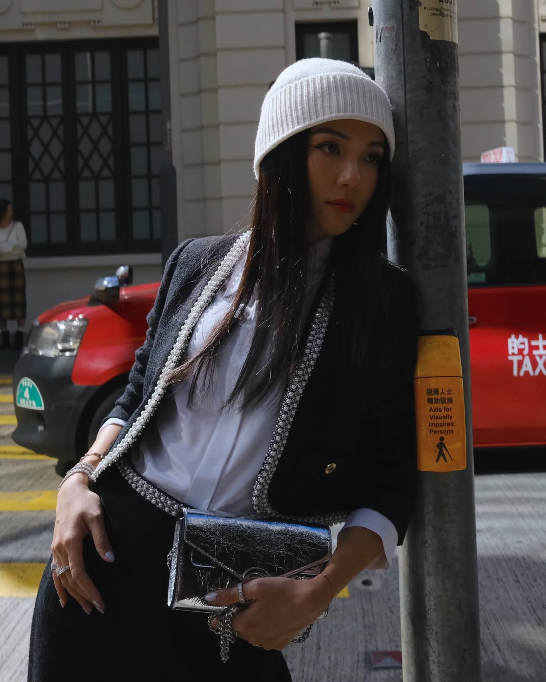 4 は新年をスタイリッシュにスタートします - 写真 5。 4 diện mạo để bắt đầu năm mới thật phong cách- Ảnh 5.