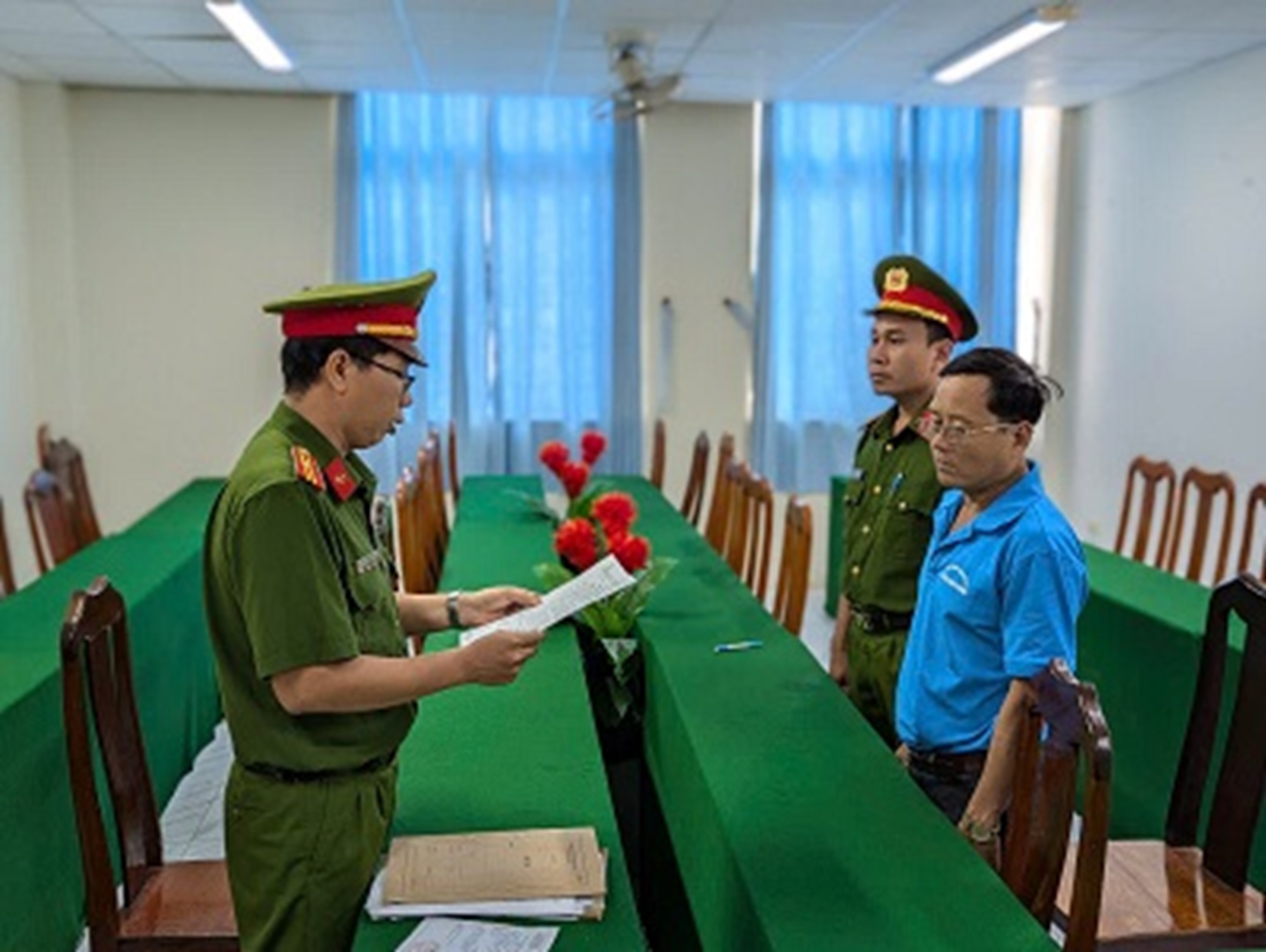 Liên quan vụ án kế toán tham ô, cựu chủ tịch LĐLĐ huyện bị khởi tố- Ảnh 1. Liên quan vụ án kế toán tham ô, cựu chủ tịch LĐLĐ huyện bị khởi tố- Ảnh 1.