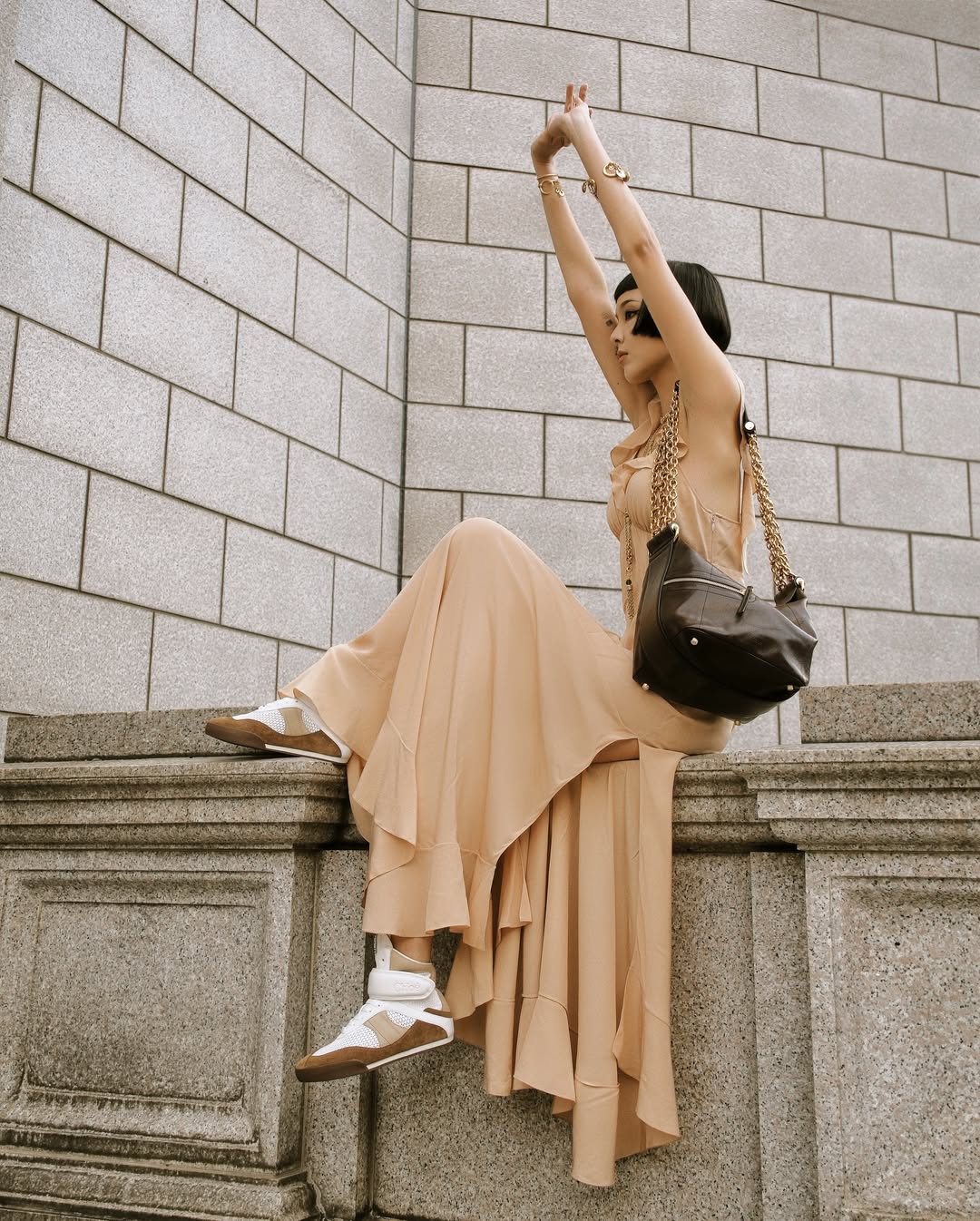 4 は新年をスタイリッシュにスタートします - 写真 2。 4 diện mạo để bắt đầu năm mới thật phong cách- Ảnh 2.