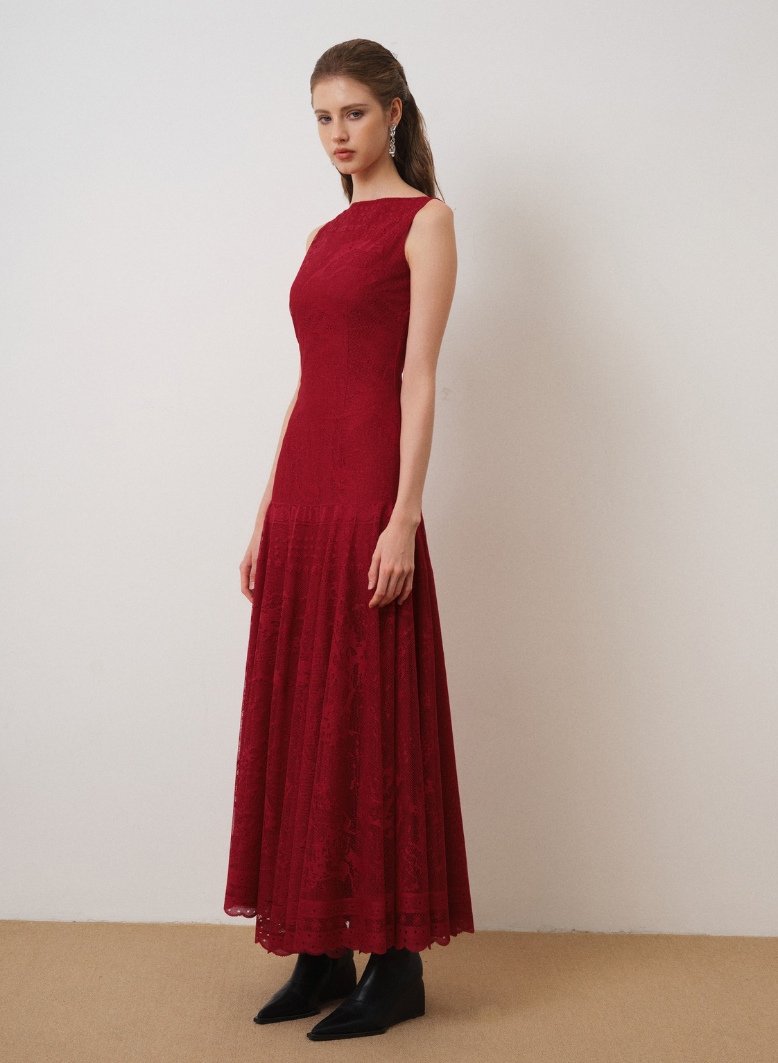 5 sfaturi pentru a te îmbrăca bine la serviciu și la ieșit în oraș în acest sezon - Fotografia 6. 5 bí quyết mặc đẹp đi làm, đi chơi mùa này- Ảnh 6.