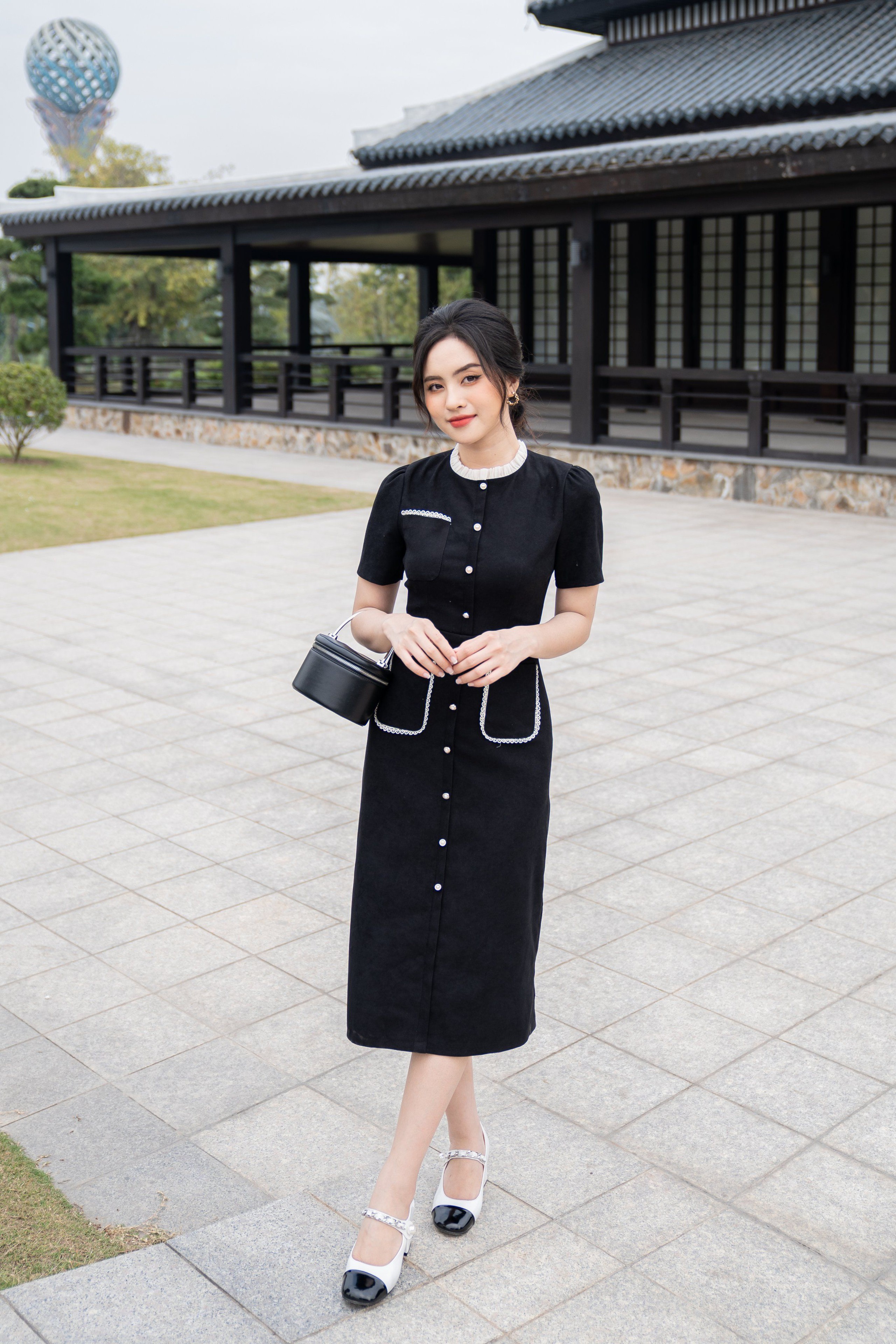 Το μυστικό για να ανανεώνετε την γκαρνταρόμπα σας κάθε μέρα με μια μίντι φούστα - Φωτογραφία 2. Bí quyết làm mới tủ đồ mỗi ngày với váy midi- Ảnh 2.