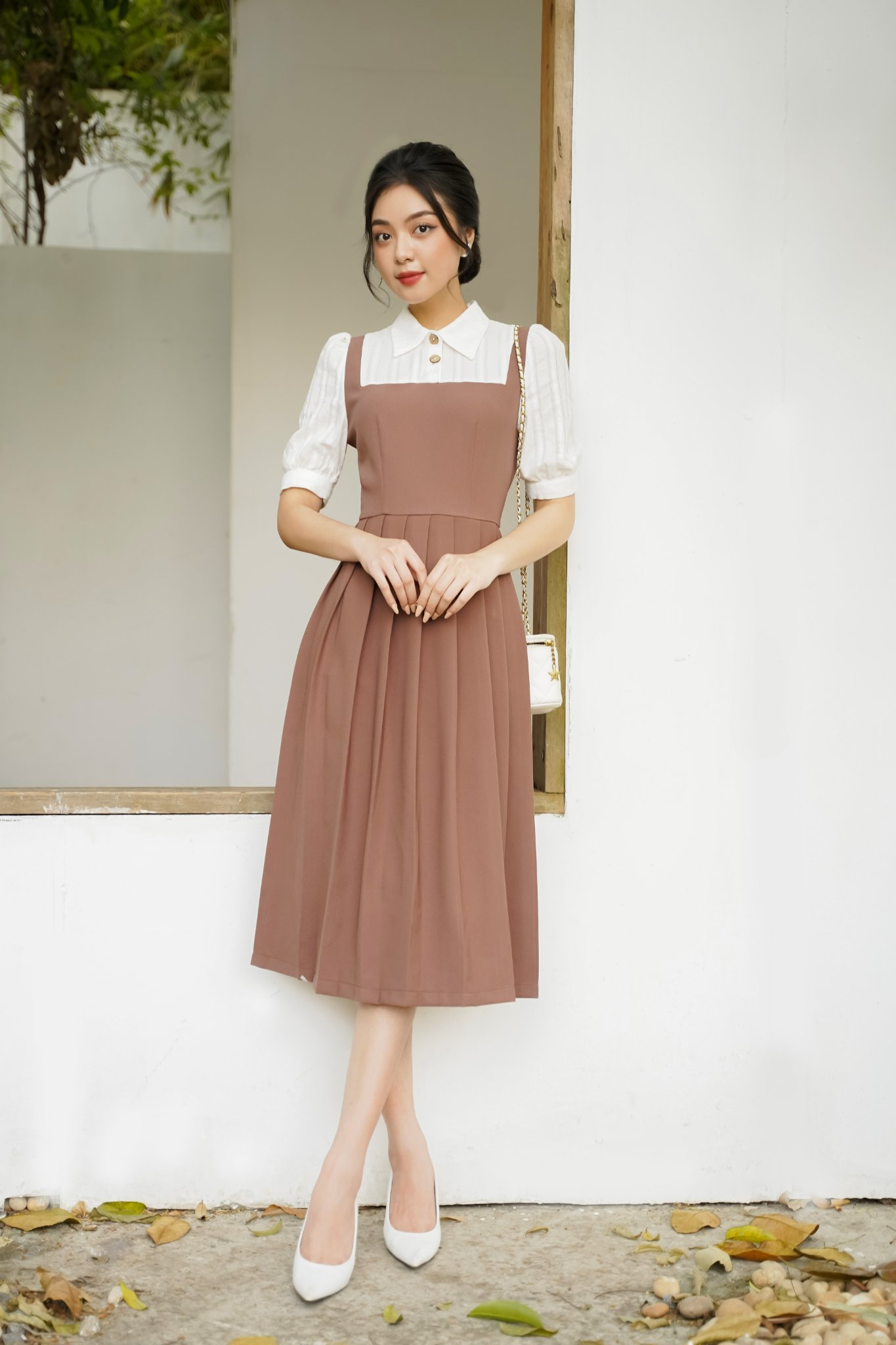 Το μυστικό για να ανανεώνετε την γκαρνταρόμπα σας κάθε μέρα με μια μίντι φούστα - Φωτογραφία 3. Bí quyết làm mới tủ đồ mỗi ngày với váy midi- Ảnh 3.