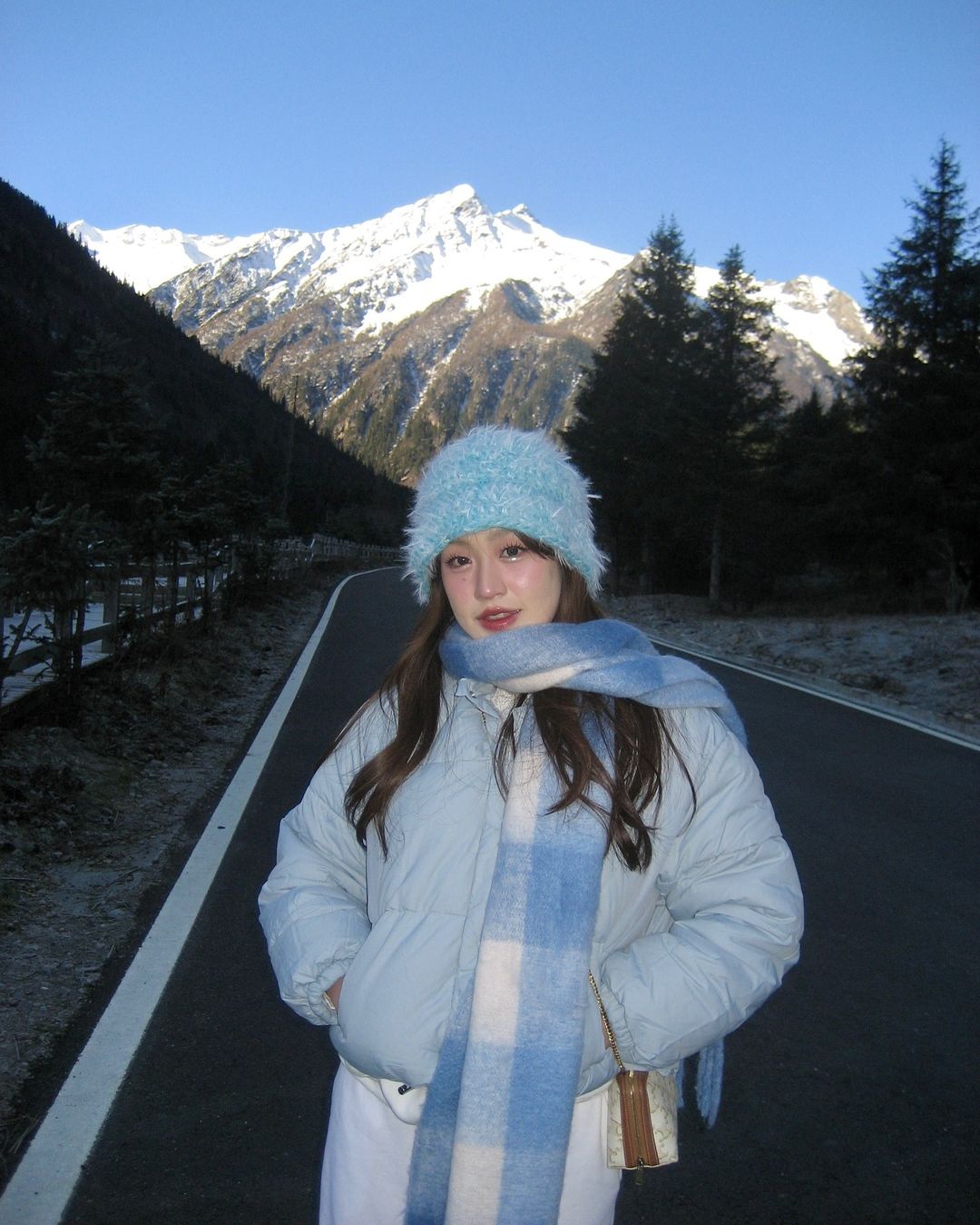 5 meleg és stílusos kiegészítő erre a télre - 3. kép. 5 phụ kiện giữ ấm và sành điệu cho mùa đông này- Ảnh 3.