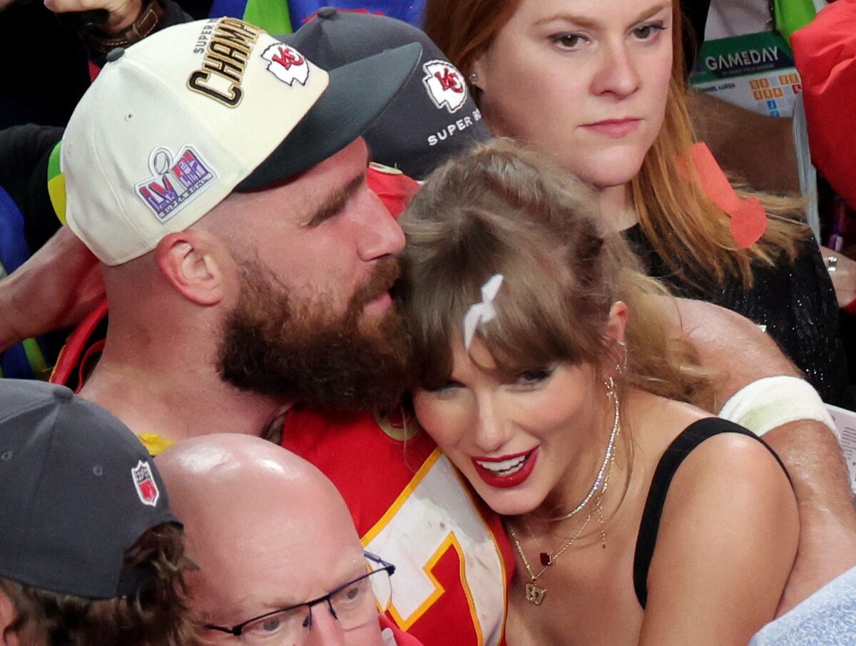 Taylor Swift 'kiệt sức', muốn nghỉ một năm 'để xem chuyện tình cảm thế nào'