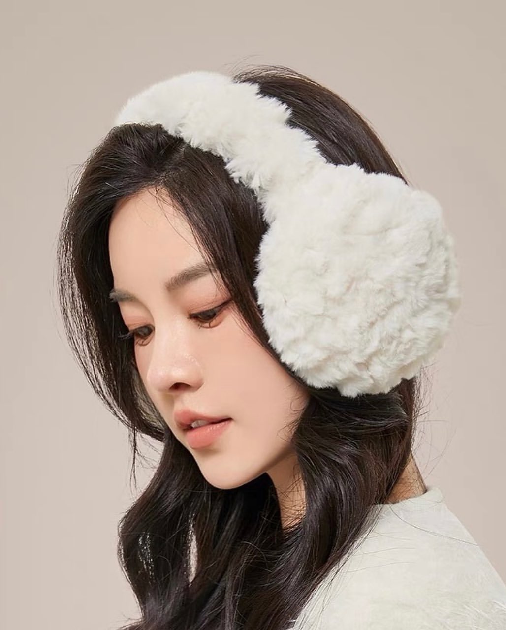 5 meleg és stílusos kiegészítő erre a télre - 8. kép. 5 phụ kiện giữ ấm và sành điệu cho mùa đông này- Ảnh 8.