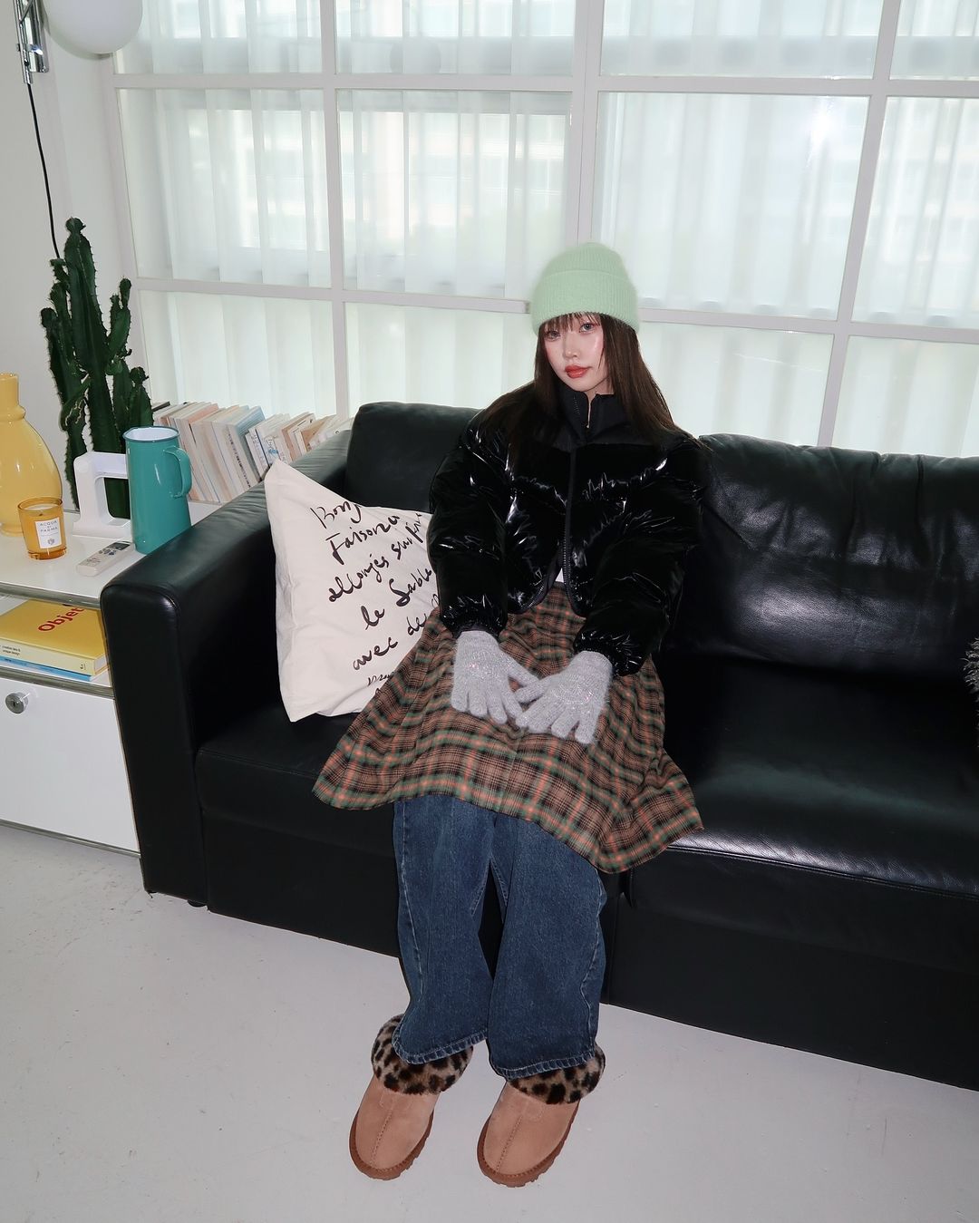 5 meleg és stílusos kiegészítő erre a télre - 9. kép. 5 phụ kiện giữ ấm và sành điệu cho mùa đông này- Ảnh 9.