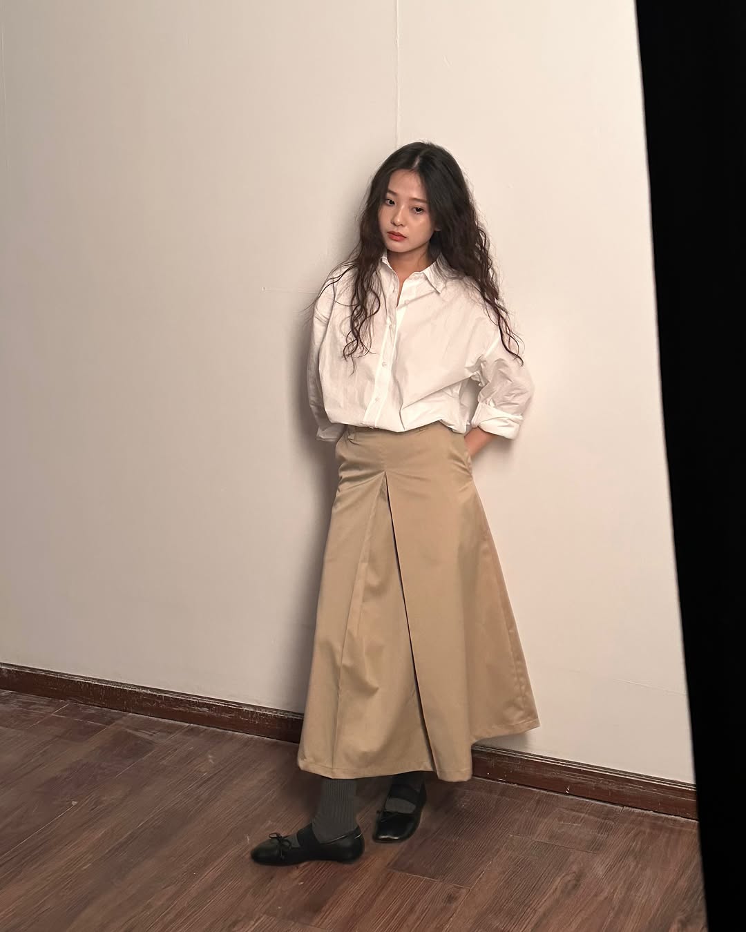 Ofiste ışıldamanız için A kesim etek vazgeçilmeziniz olacak - Fotoğraf 10. Chân váy chữ A không thể thiếu để nàng tỏa sáng nơi công sở- Ảnh 10.