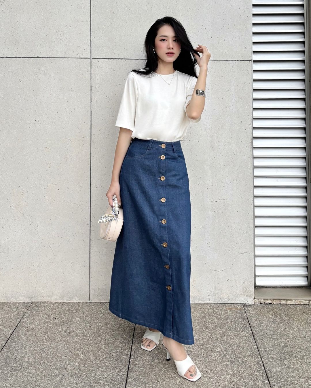 Ofiste parlamanız için A kesim etek vazgeçilmeziniz olacak - Fotoğraf 6. Chân váy chữ A không thể thiếu để nàng tỏa sáng nơi công sở- Ảnh 6.