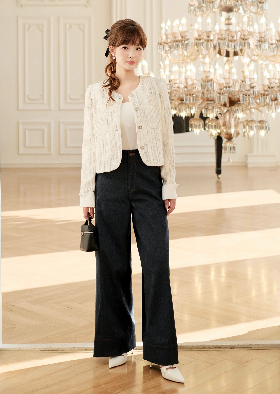 Quần jeans và áo tweed, cặp đôi 'vàng' của thời trang mùa lạnh- Ảnh 6. Quần jeans và áo tweed, cặp đôi 'vàng' của thời trang mùa lạnh- Ảnh 6.