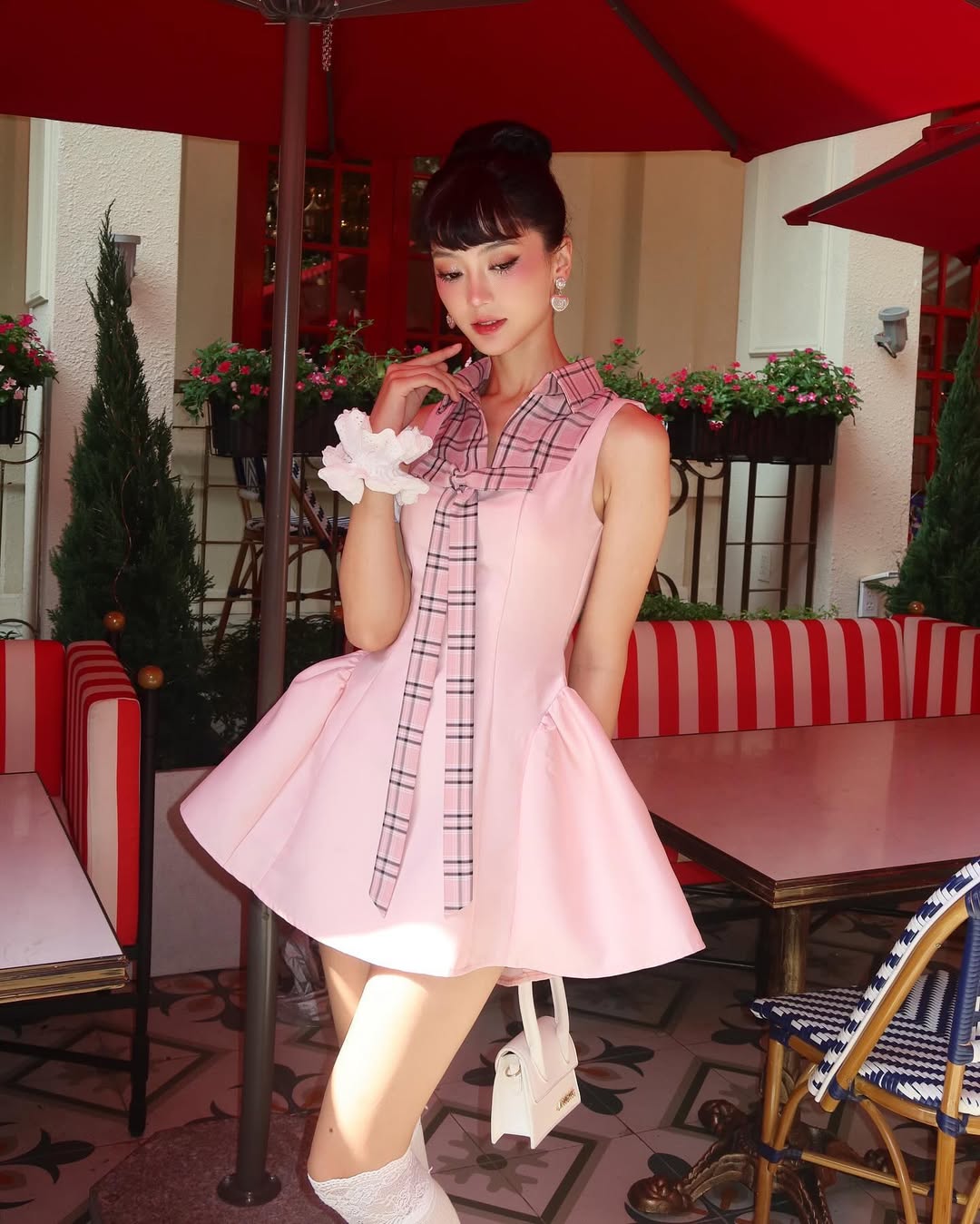 Άνοιξη με έντονο ροζ χρώμα - Φωτογραφία 1. Hồi xuân với sắc hồng rực rỡ- Ảnh 1.