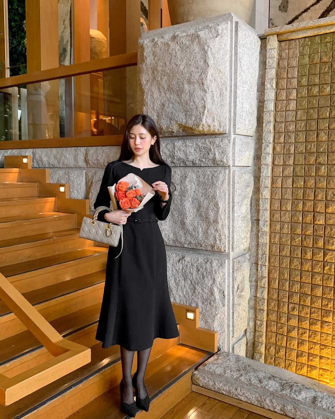 L'accessoire « trésor » des femmes modernes sont les talons hauts - Photo 8. Phụ kiện ‘bảo bối’ của quý cô hiện đại gọi tên giày cao gót- Ảnh 8.