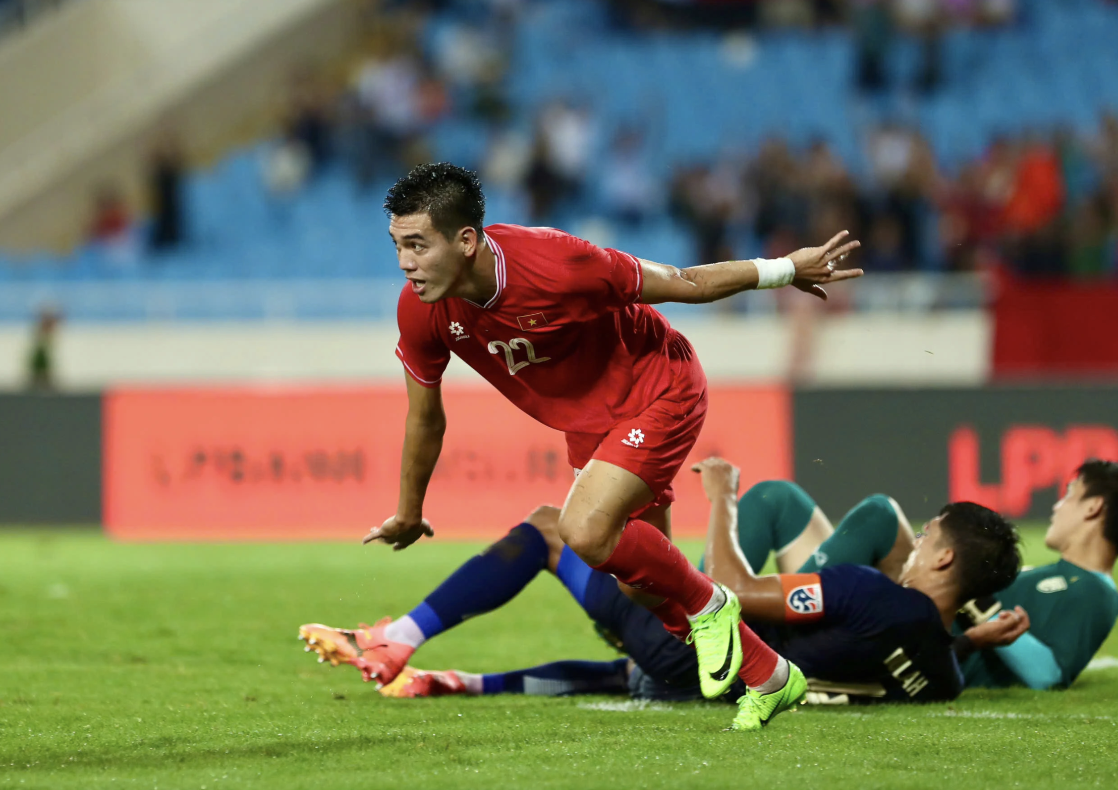 Chân dung 26 hảo thủ đội tuyển Việt Nam: Quyết lấy ngôi vương AFF Cup 2024- Ảnh 25.