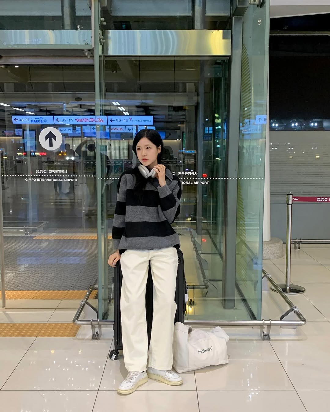 4 jenis sepatu untuk memanjakan kaki Anda musim dingin ini - Foto 4. 4 kiểu giày giúp nâng niu đôi chân của bạn trong mùa đông năm nay- Ảnh 4.