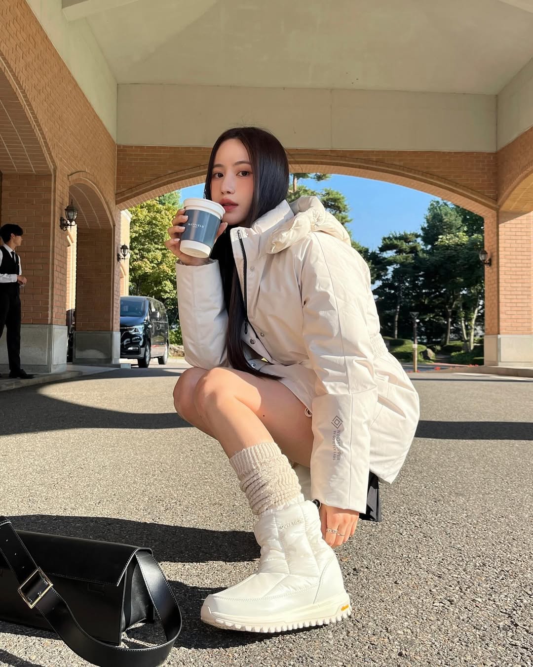 4 jenis sepatu untuk memanjakan kaki Anda musim dingin ini - Foto 7. 4 kiểu giày giúp nâng niu đôi chân của bạn trong mùa đông năm nay- Ảnh 7.