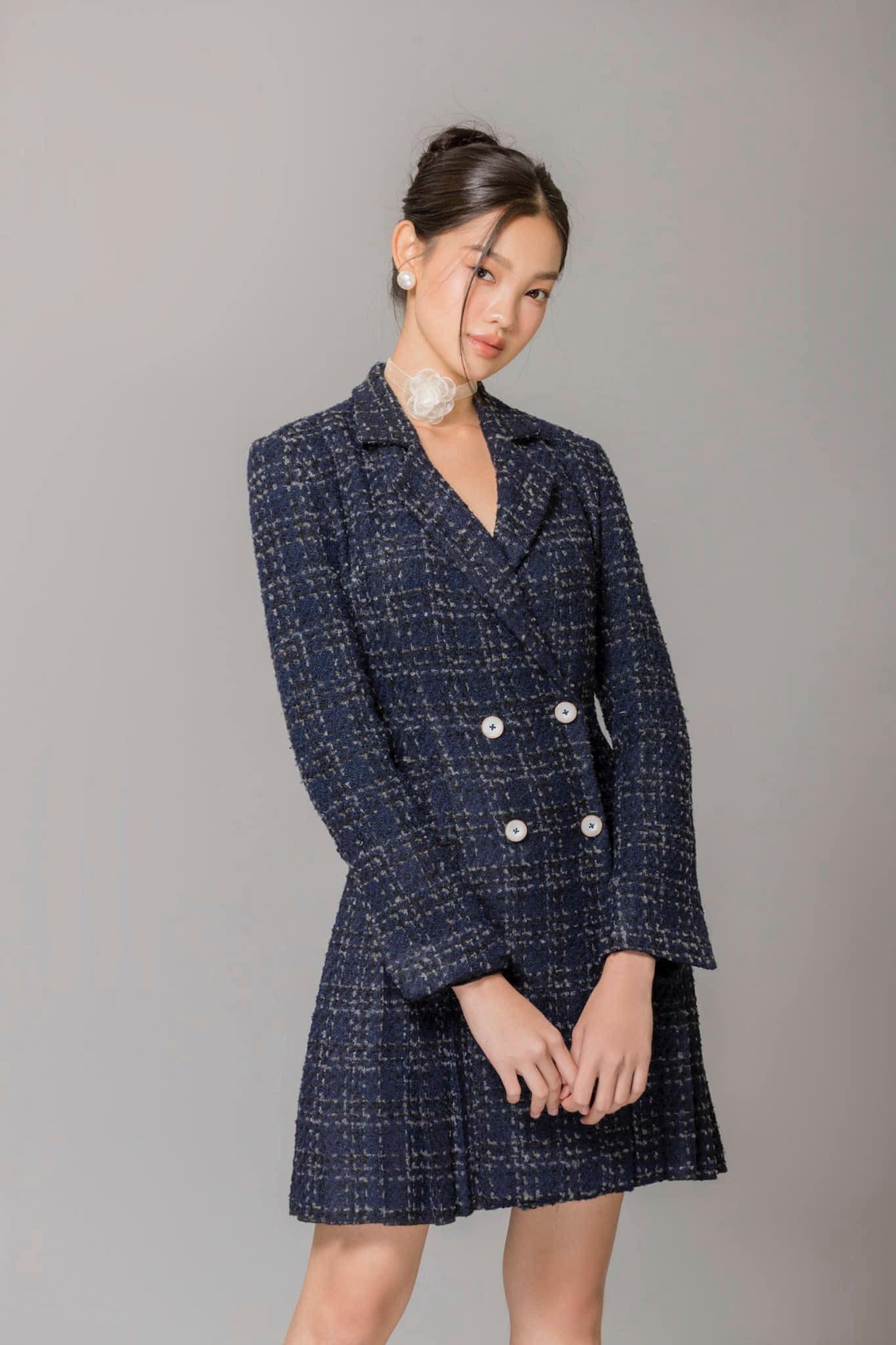 ពណ៌ទាក់ទាញនៃឆ្នាំ 2025 - ពណ៌ខៀវពាក់កណ្តាលអធ្រាត្រ - រូបថត 8 ។ Gam màu quyến rũ của năm 2025 - xanh bóng đêm- Ảnh 8.