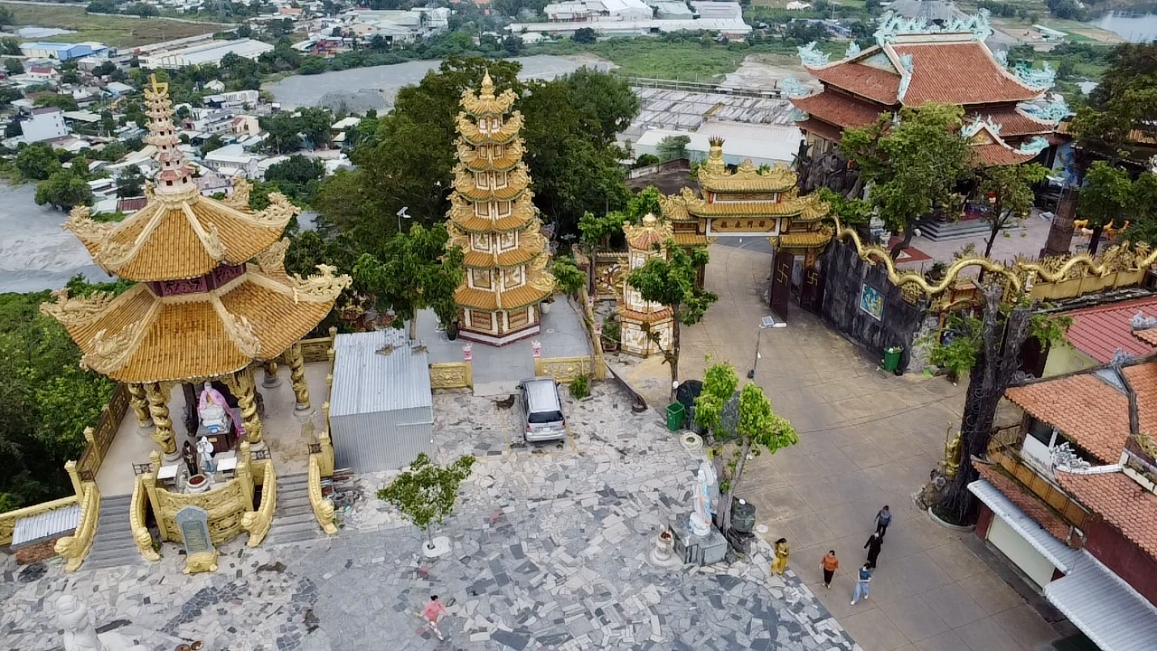 Bình Dương: Độc đáo ngôi chùa 400 năm tuổi trên đỉnh núi- Ảnh 4.