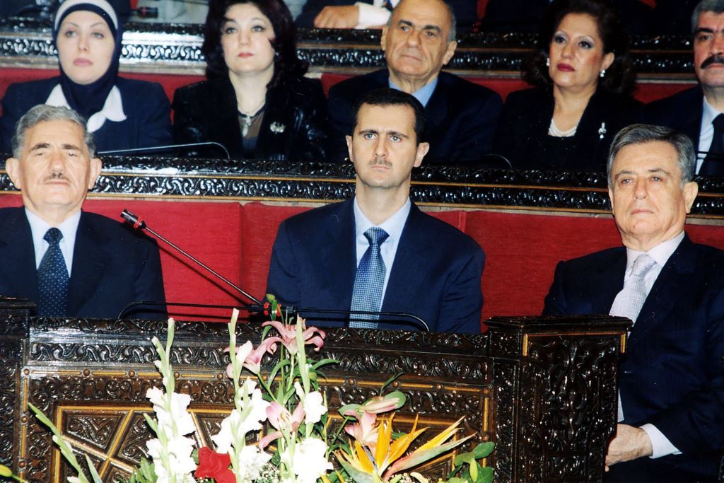 সিরিয়ার 'অনিচ্ছুক' রাষ্ট্রপতি এবং এক-চতুর্থাংশ শতাব্দীর ক্ষমতায় - ছবি ২। Vị tổng thống 'bất đắc dĩ' của Syria và 1/4 thế kỷ cầm quyền- Ảnh 2.