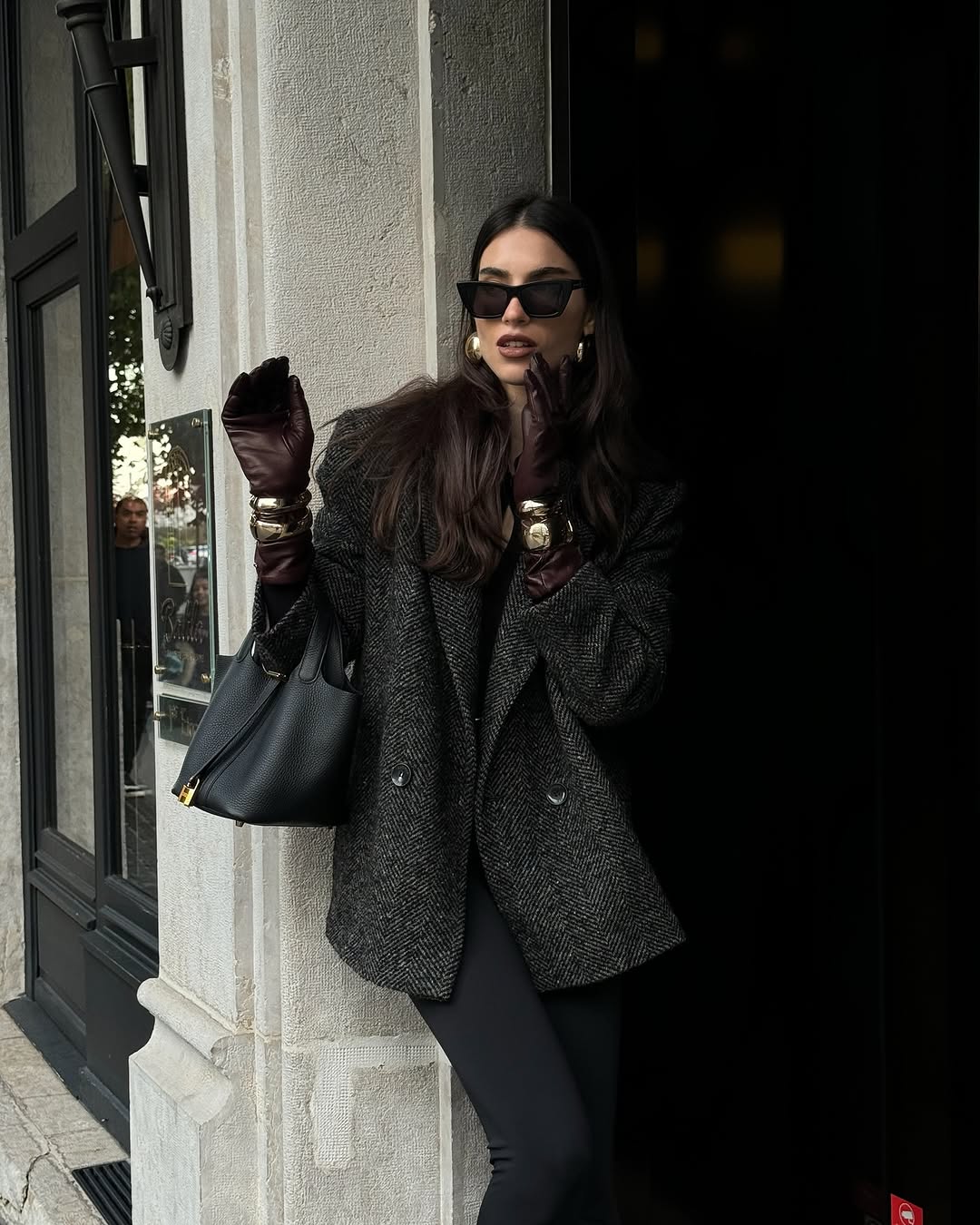 Blazer adalah pakaian paling praktis musim ini - Foto 7. Áo blazer là trang phục thiết thực nhất mùa này- Ảnh 7.