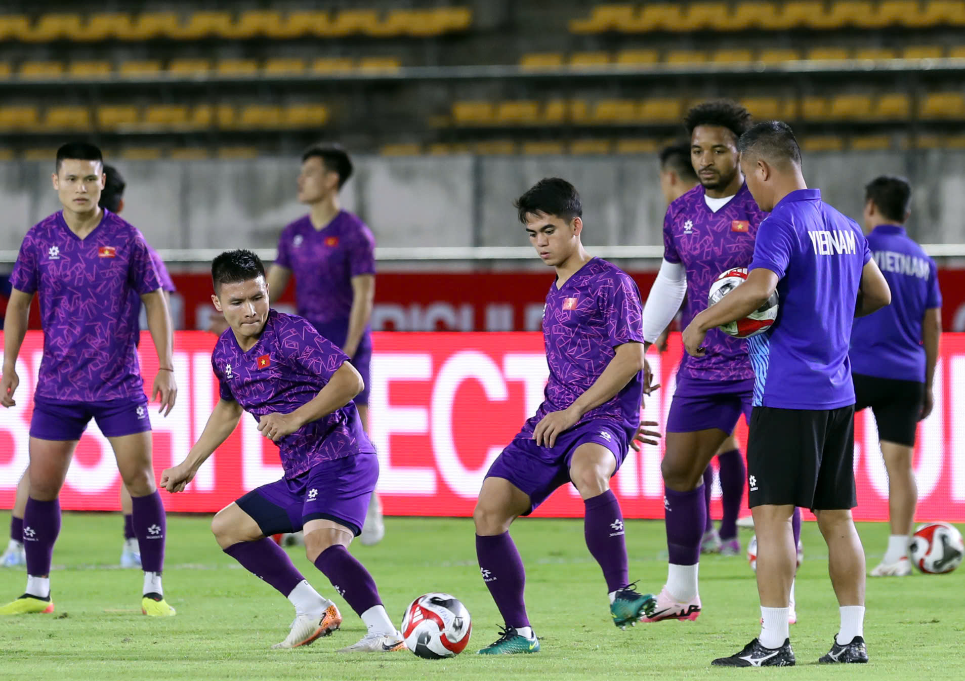 AFF Cup: Người Thái đã gọi, đội tuyển Việt Nam có trả lời?- Ảnh 3.