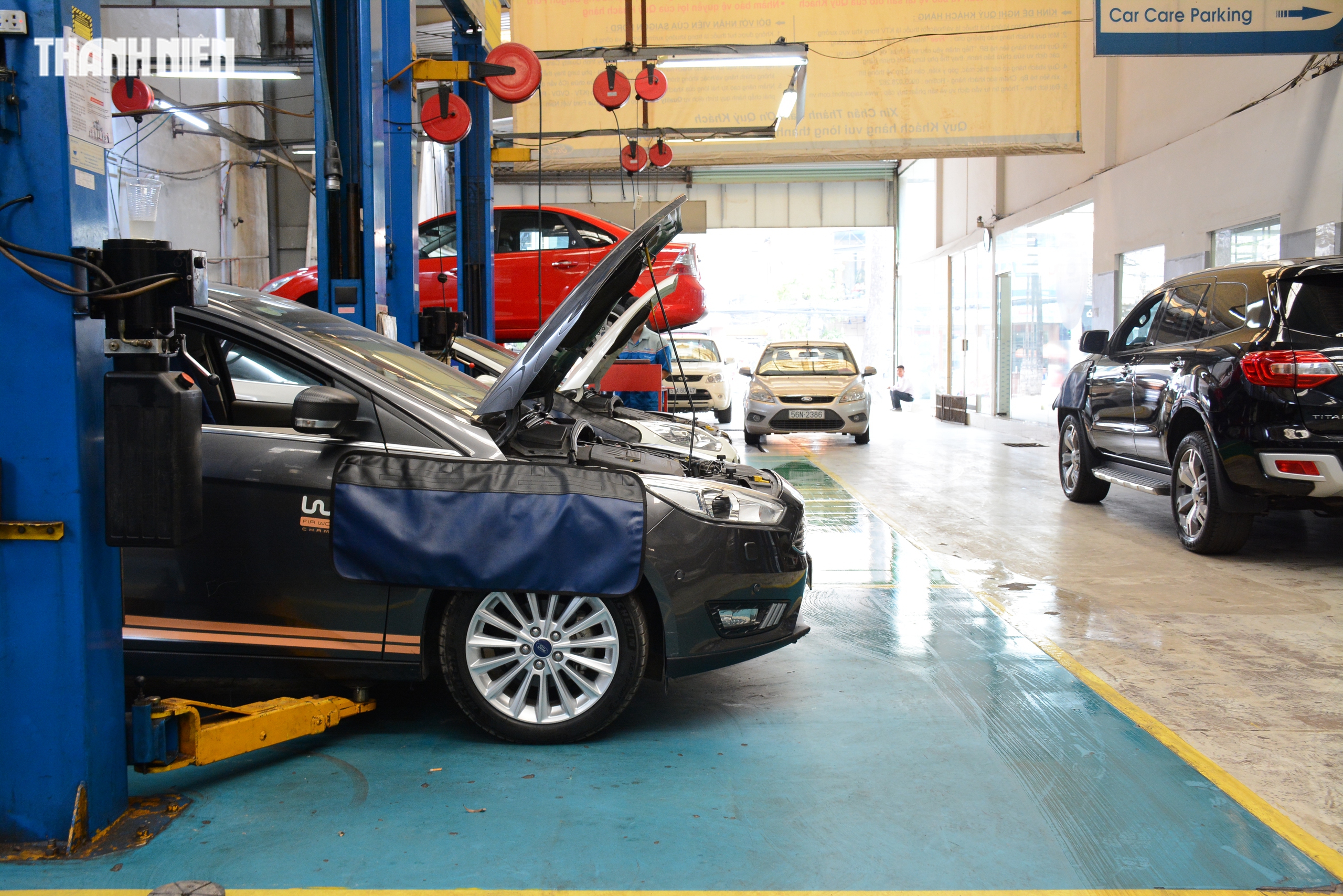 Lái ô tô dưới mưa bão và rủi ro khi đi qua đoạn đường ngập nước - Ảnh 3.